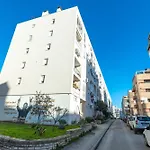 Deluxe Apartment Near The Bridge
